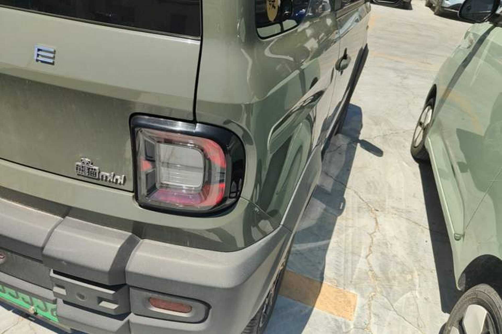 Used Geely Galaxy Panda 2024 200km Panda Rider Right Rear Taillight