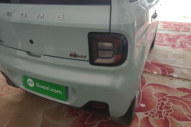 Used Geely Galaxy Panda 2024 Panda Mini 200km Endurance Bear Right Rear Taillight
