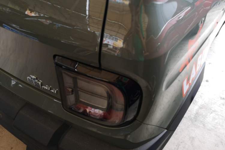 Used Geely Galaxy Panda 2024 200km Panda Rider Right Rear Taillight