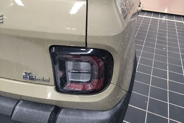 Used Geely Galaxy Panda 2024 200km Panda Rider Right Rear Taillight