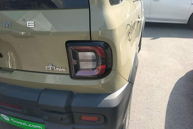 Used Geely Galaxy Panda 2024 200km Panda Rider Right Rear Taillight