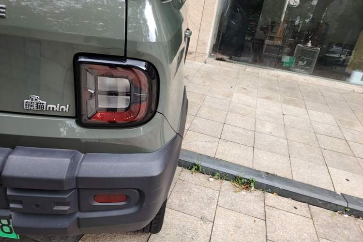 Used Geely Galaxy Panda 2024 200km Panda Rider Right Rear Taillight