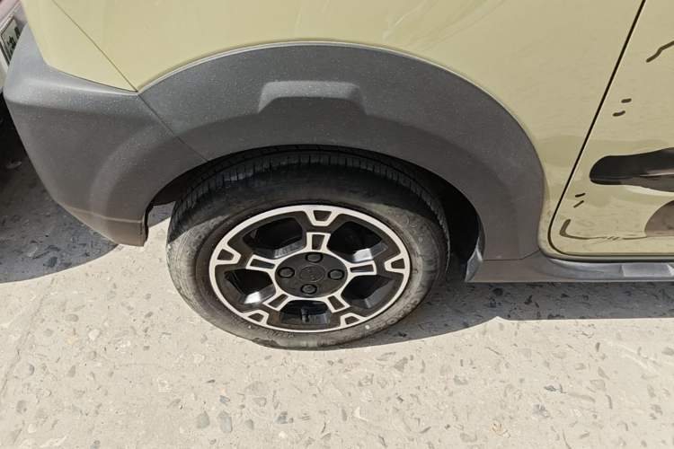 Used Geely Galaxy Panda 2024 200km Panda Rider Right Rear Wheel Hub