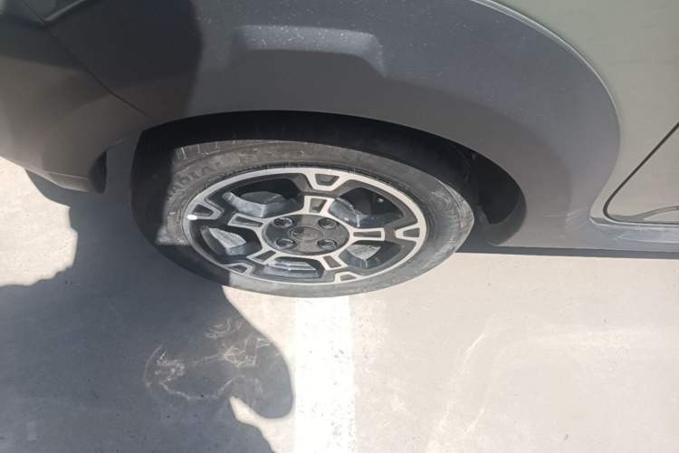 Used Geely Galaxy Panda 2024 200km Panda Rider Right Rear Wheel Hub