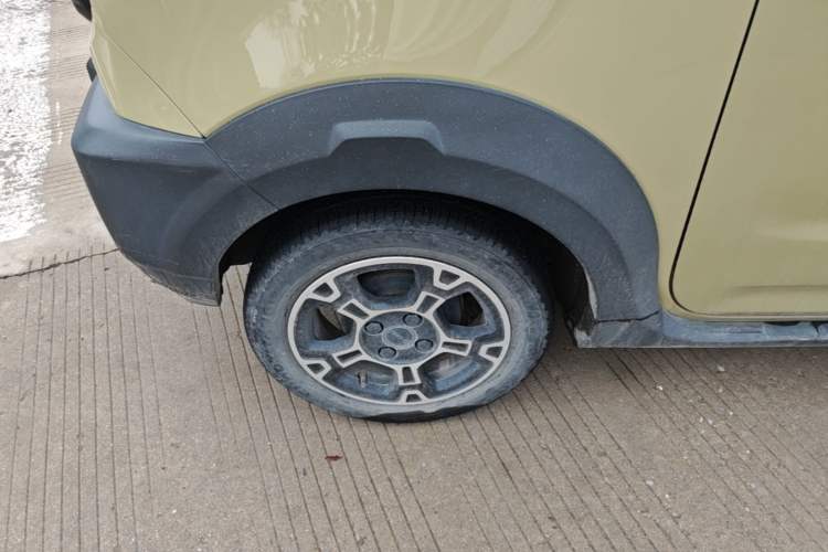 Used Geely Galaxy Panda 2024 200km Panda Rider Right Rear Wheel Hub