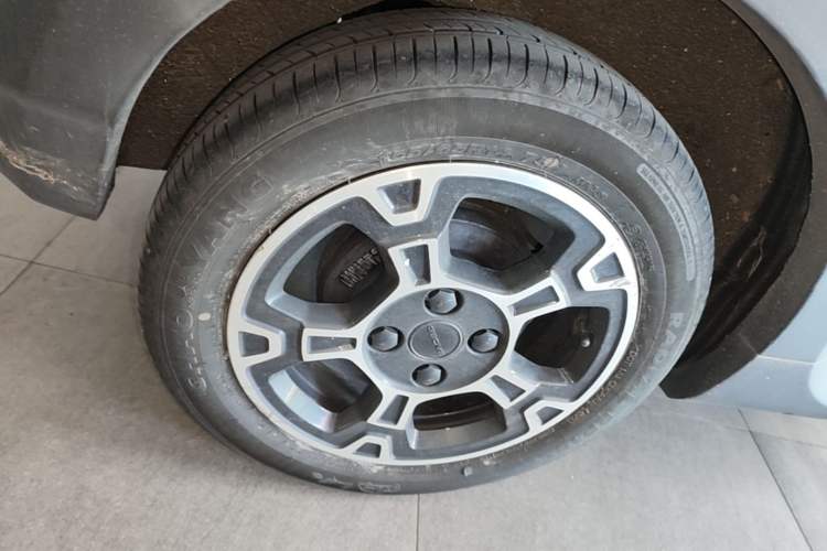 Used Geely Galaxy Panda 2024 200km Panda Rider Right Rear Wheel Hub