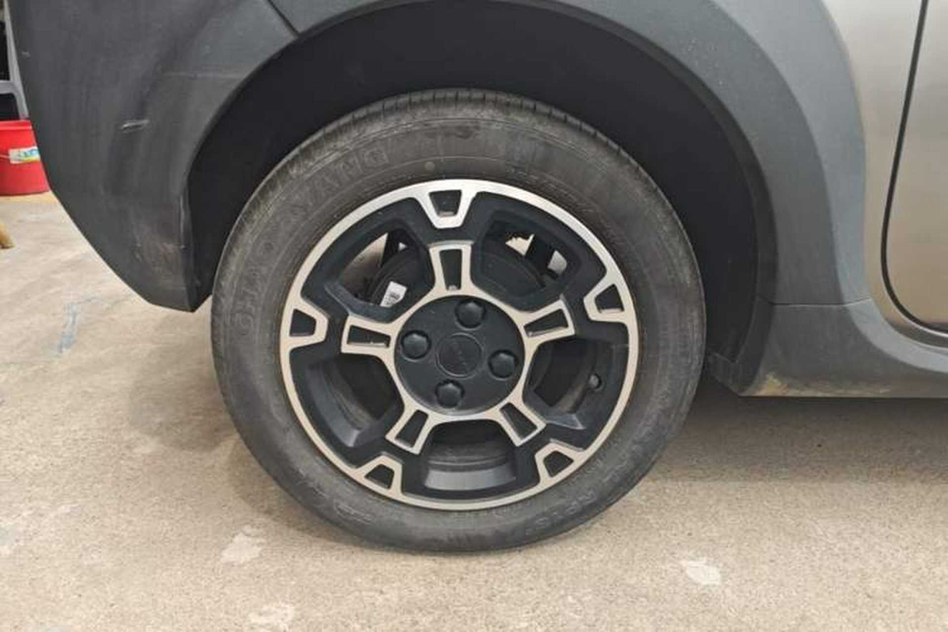 Used Geely Galaxy Panda 2024 200km Panda Rider Right Rear Wheel Hub
