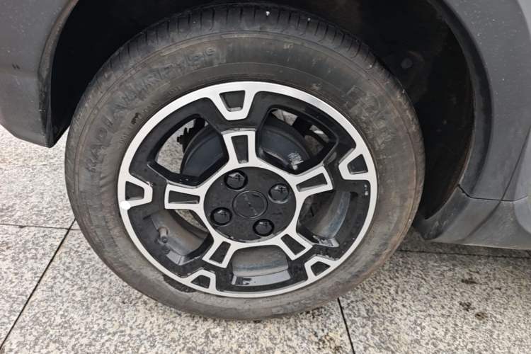 Used Geely Galaxy Panda 2024 200km Panda Rider Right Rear Wheel Hub
