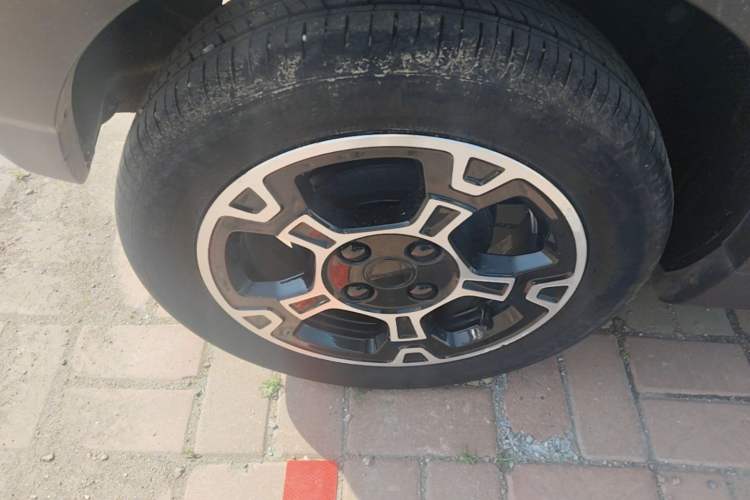Used Geely Galaxy Panda 2024 200km Panda Rider Right Rear Wheel Hub