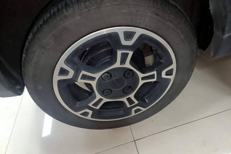 Used Geely Galaxy Panda 2024 200km Panda Rider Right Rear Wheel Hub