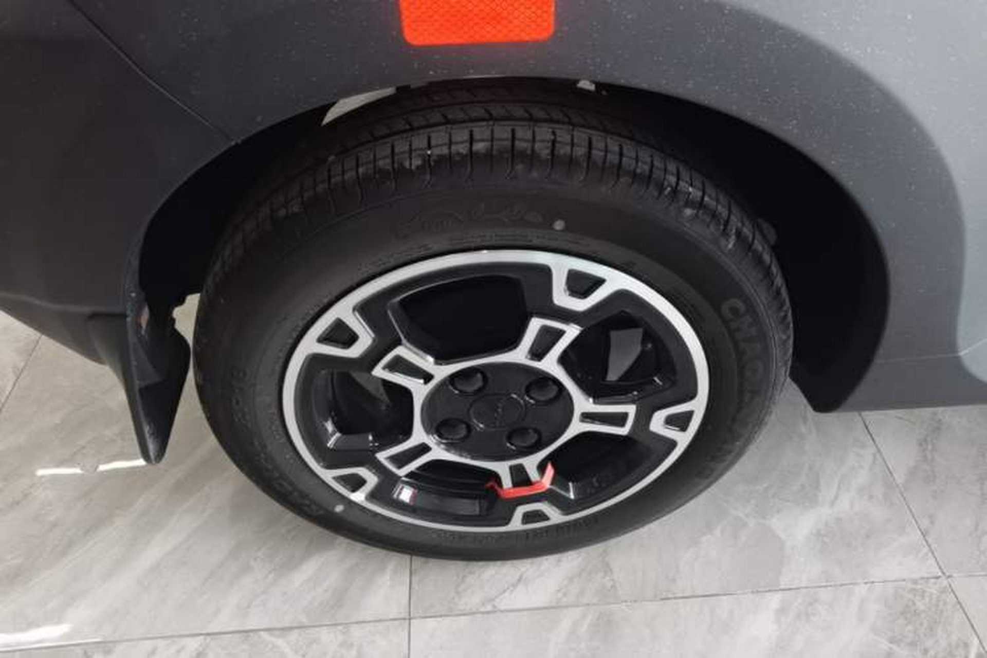 Used Geely Galaxy Panda 2024 200km Panda Rider Right Rear Wheel Hub