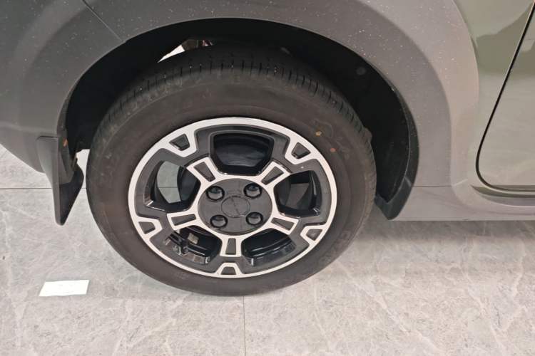 Used Geely Galaxy Panda 2024 200km Panda Rider Right Rear Wheel Hub