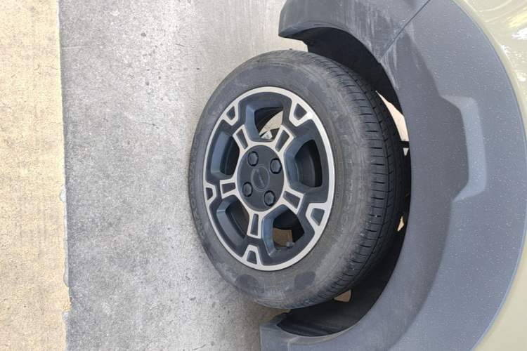 Used Geely Galaxy Panda 2024 200km Panda Rider Right Rear Wheel Hub