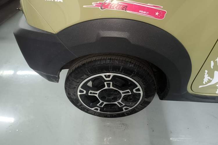 Used Geely Galaxy Panda 2024 200km Panda Rider Right Rear Wheel Hub