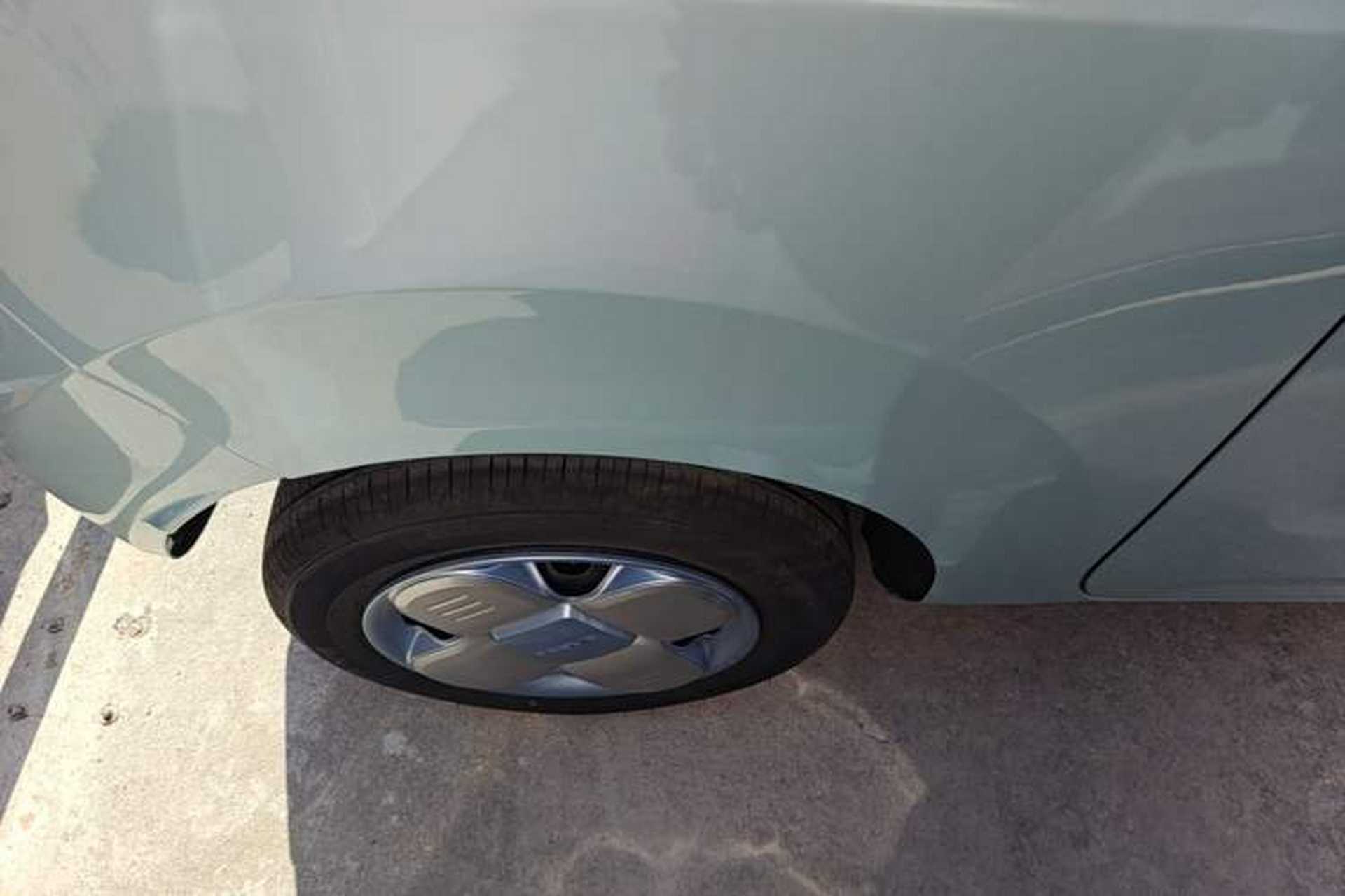 Used Geely Galaxy Panda 2024 Panda Mini 200km Endurance Bear Right Rear Wheel Hub