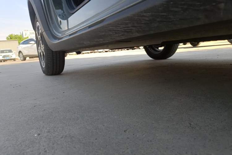 Used Geely Galaxy Panda 2024 200km Panda Rider Right Side Sill