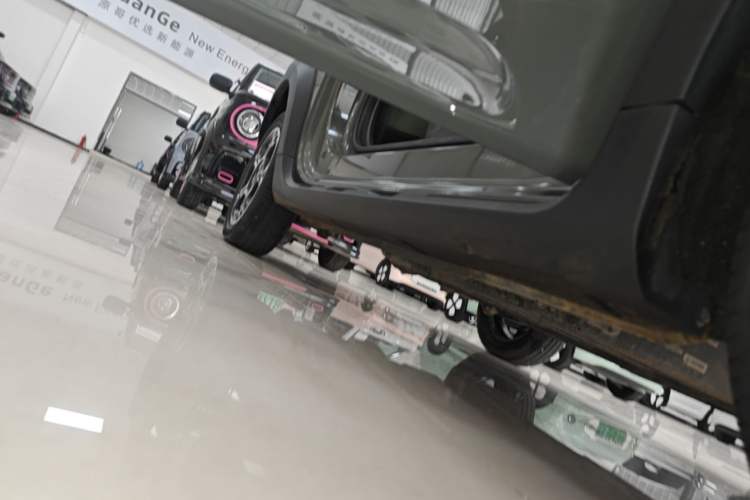 Used Geely Galaxy Panda 2024 200km Panda Rider Right Side Sill