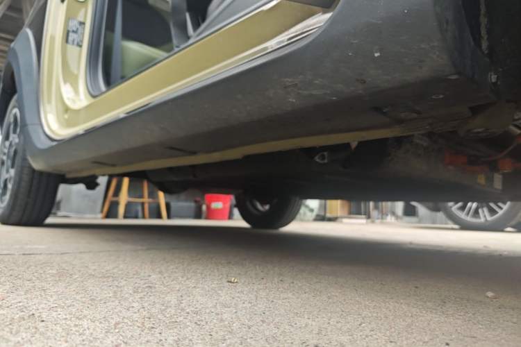 Used Geely Galaxy Panda 2024 200km Panda Rider Right Side Sill