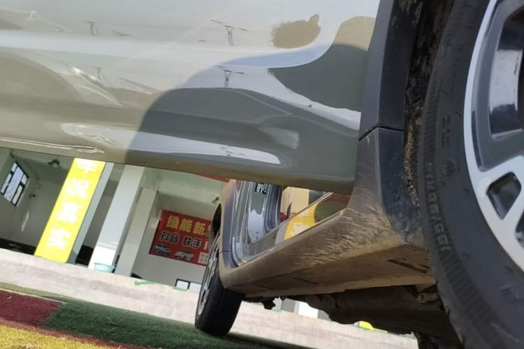 Used Geely Galaxy Panda 2024 200km Panda Rider Right Side Sill