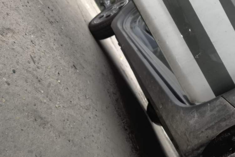 Used Geely Galaxy Panda 2024 200km Panda Rider Right Side Sill