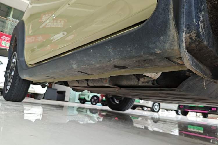 Used Geely Galaxy Panda 2024 200km Panda Rider Right Side Sill