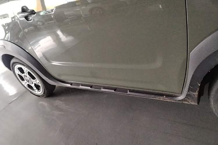 Used Geely Galaxy Panda 2024 200km Panda Rider Right Side Sill