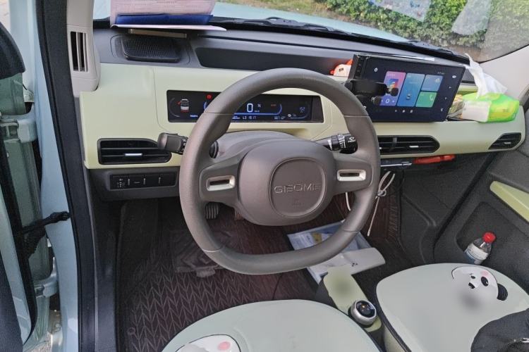 Used Geely Galaxy Panda 2024 Panda Mini 200km Endurance Bear Steering Wheel