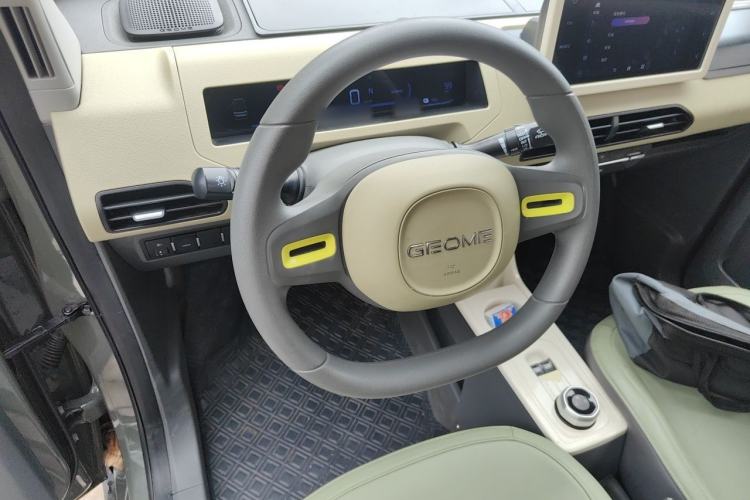 Used Geely Galaxy Panda 2024 200km Panda Rider Steering Wheel