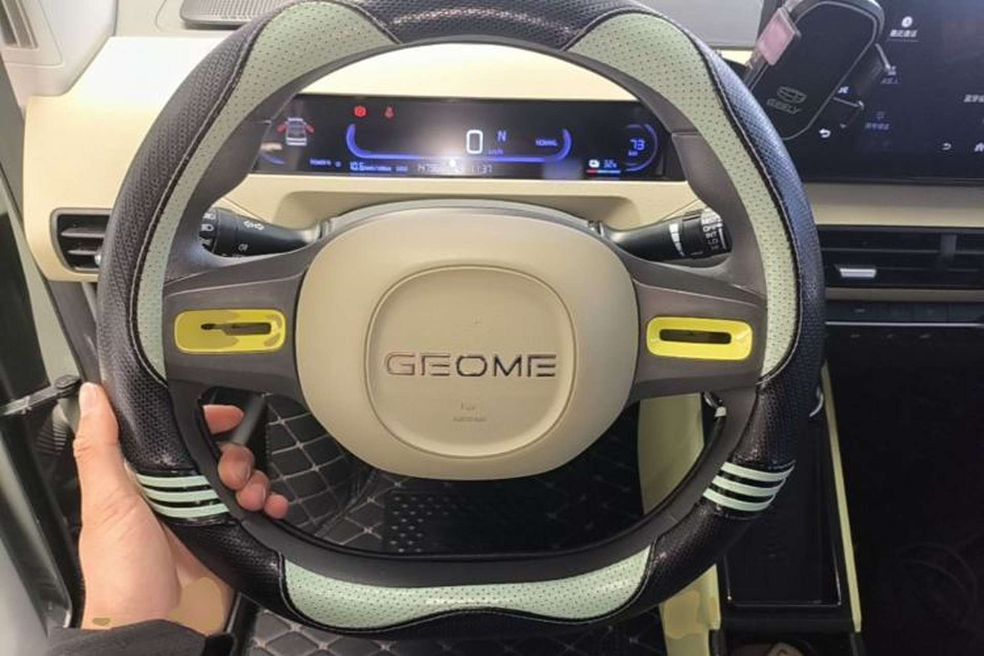 Used Geely Galaxy Panda 2024 200km Panda Rider Steering Wheel