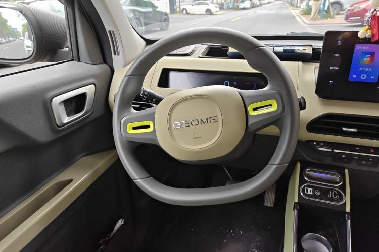 Used Geely Galaxy Panda 2024 200km Panda Rider Steering Wheel