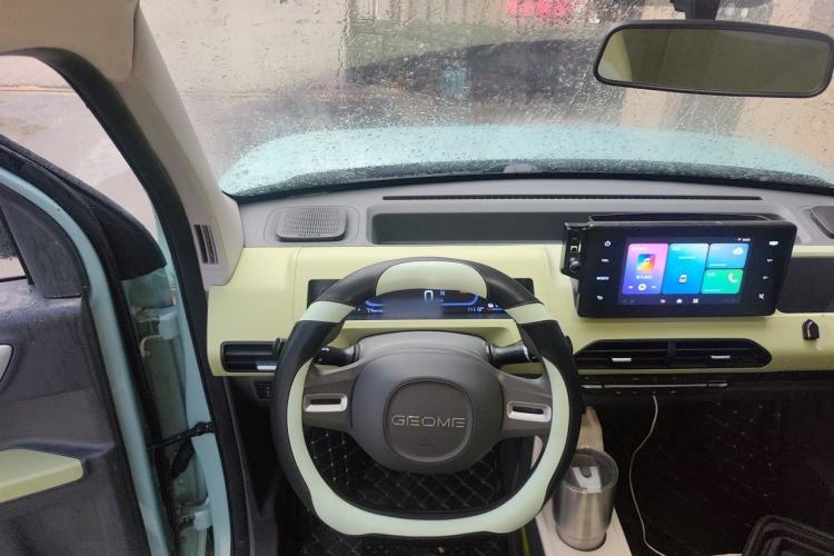 Used Geely Galaxy Panda 2024 Panda Mini 200km Longteng PRO Edition Steering Wheel