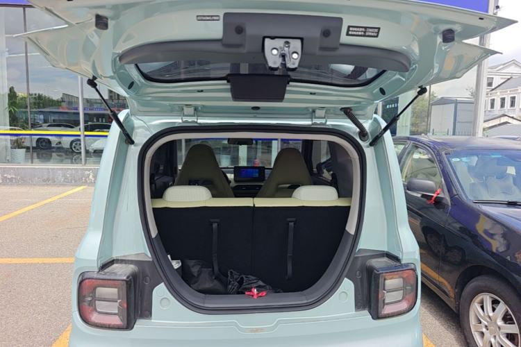 Used Geely Galaxy Panda 2024 Panda Mini 200km Endurance Bear Trunk