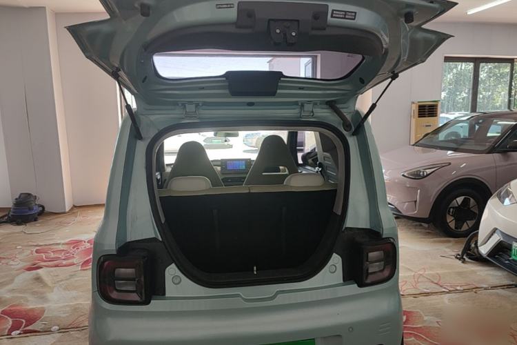 Used Geely Galaxy Panda 2024 Panda Mini 200km Endurance Bear Trunk