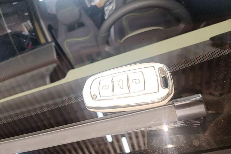 Used Geely Galaxy Panda 2024 200km Panda Rider Vehicle Key