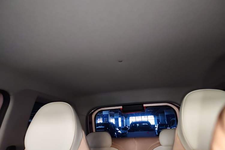 Used Geely Galaxy Panda 2024 Panda Mini 200km Endurance Bear Headliner