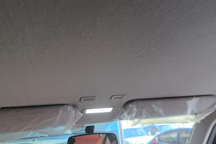 Used Geely Galaxy Panda 2024 Panda Mini 200km Endurance Bear Headliner