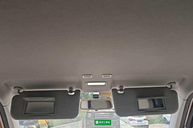 Used Geely Galaxy Panda 2024 Panda Mini 200km Endurance Bear Headliner