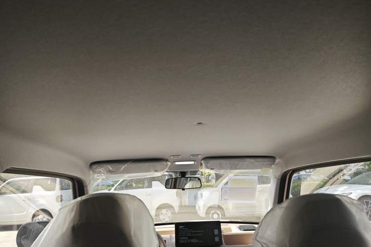 Used Geely Galaxy Panda 2024 Panda Mini 200km Endurance Bear Headliner