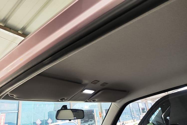 Used Geely Galaxy Panda 2024 Panda Mini 200km Endurance Bear Headliner