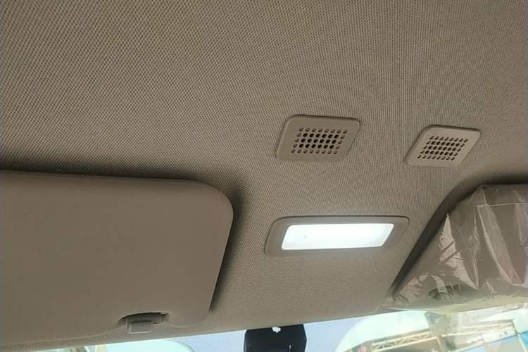 Used Geely Galaxy Panda 2024 Panda Mini 200km Endurance Bear Headliner