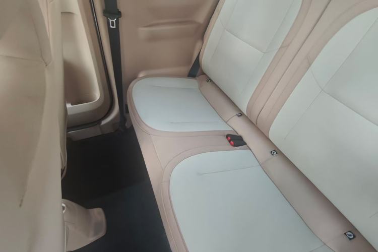 Used Geely Galaxy Panda 2024 Panda Mini 200km Endurance Bear Interior 2