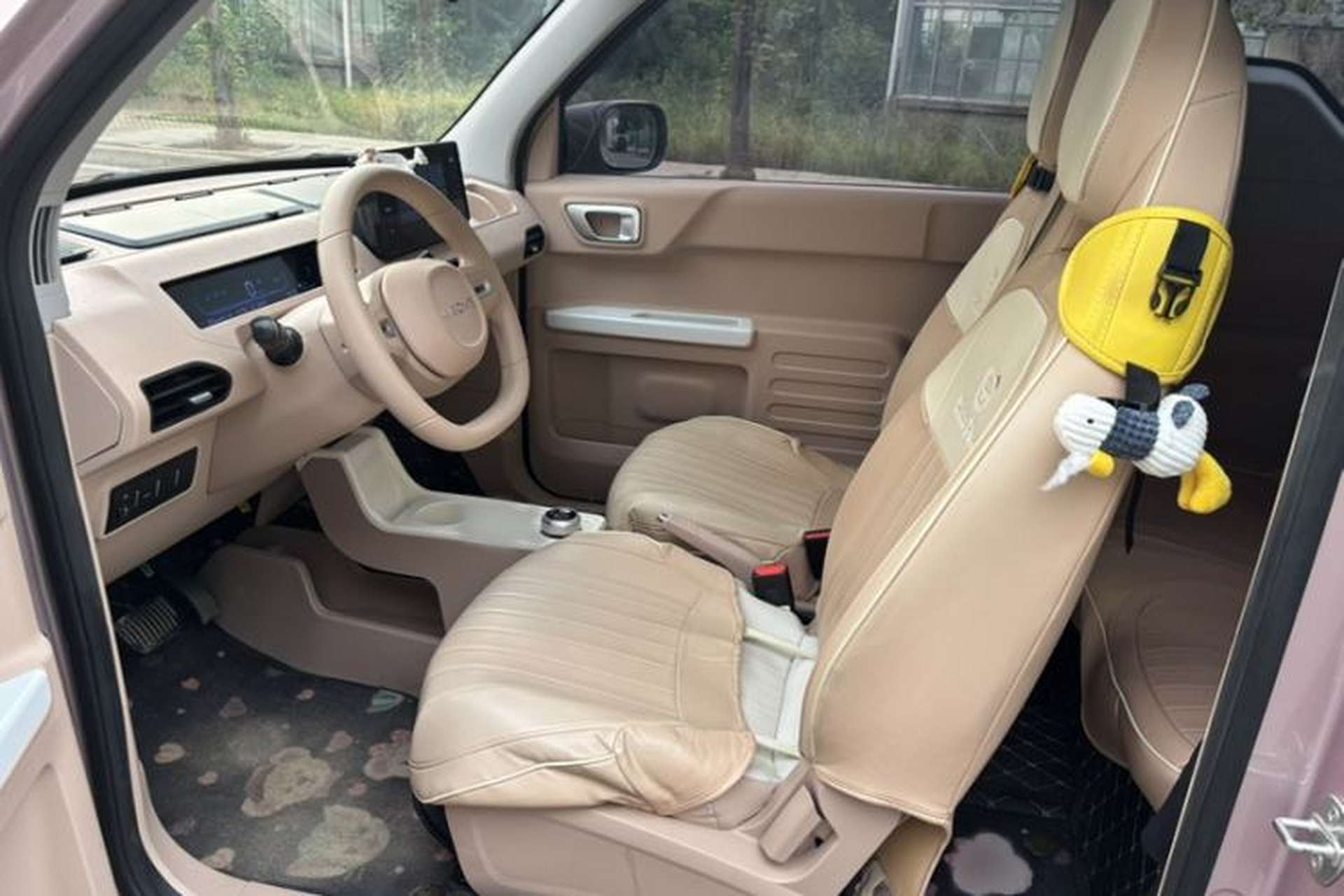 Used Geely Galaxy Panda 2024 Panda Mini 200km Endurance Bear Interior 3