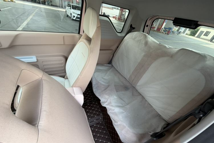 Used Geely Galaxy Panda 2024 Facelifted Panda Mini 200km Dragon Edition Interior 3