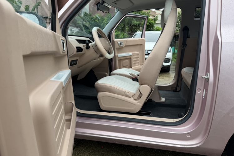 Used Geely Galaxy Panda 2024 Panda Mini 200km Dragon Edition Interior 8