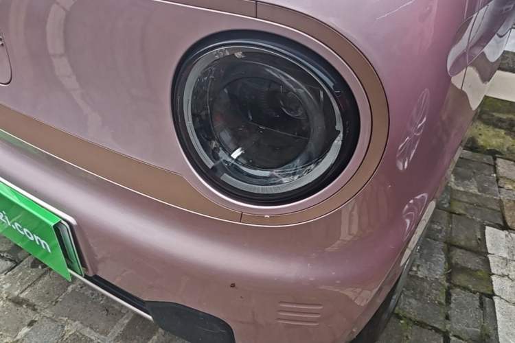 Used Geely Galaxy Panda 2024 Panda Mini 200km Endurance Bear Left Front Headlight