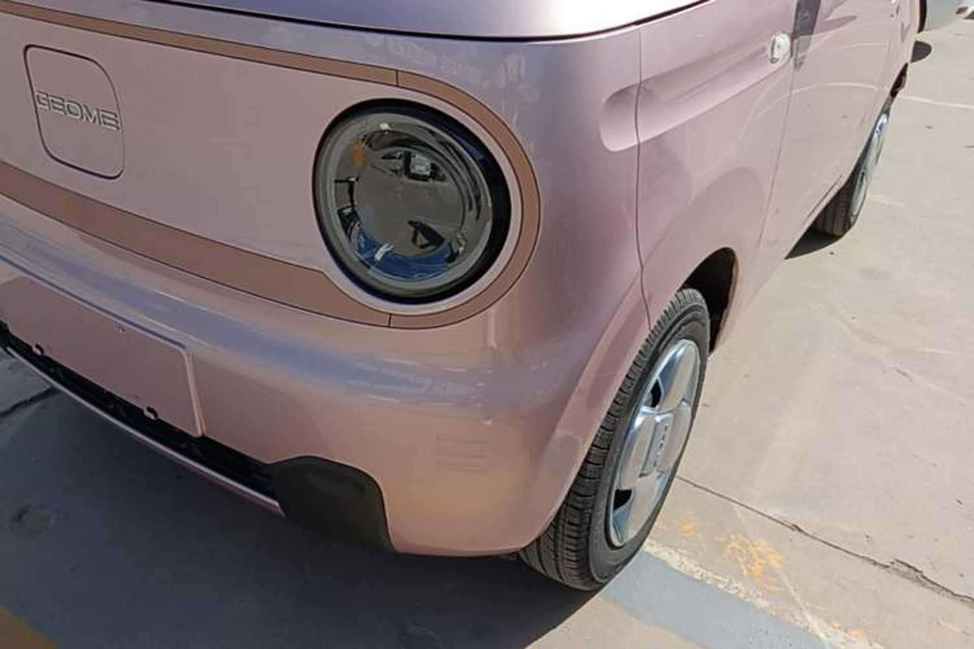 Used Geely Galaxy Panda 2024 Panda Mini 200km Endurance Bear Left Front Headlight
