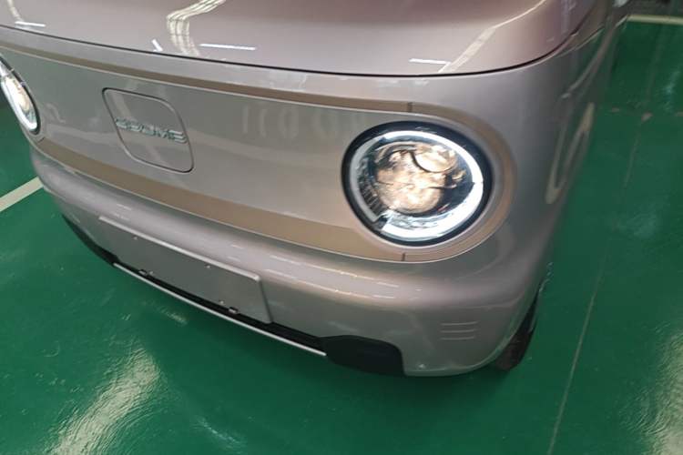 Used Geely Galaxy Panda 2024 Panda Mini 200km Longteng PRO Edition Left Front Headlight