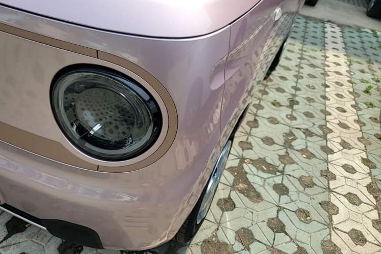 Used Geely Galaxy Panda 2024 Panda Mini 200km Endurance Bear Left Front Headlight