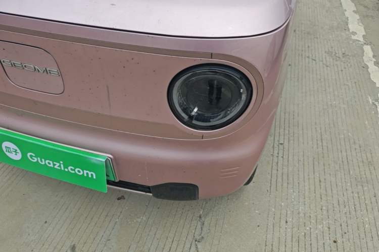 Used Geely Galaxy Panda 2024 Panda Mini 200km Endurance Bear Left Front Headlight
