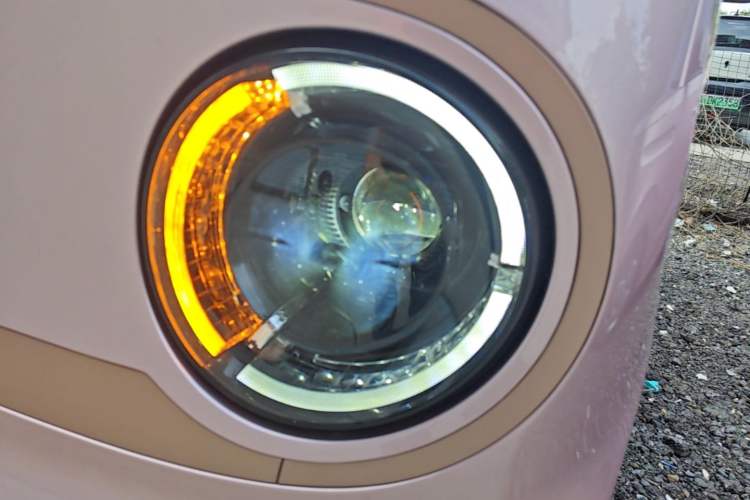 Used Geely Galaxy Panda 2024 Panda Mini 200km Endurance Bear Left Front Headlight